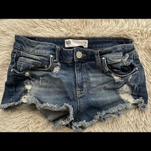 RSQ denim shorts size 7
